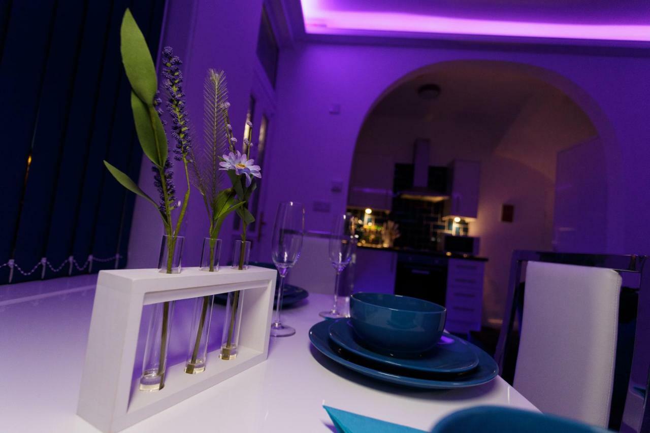 Clifton Bespoke Serviced Apartments Λιντς Εξωτερικό φωτογραφία