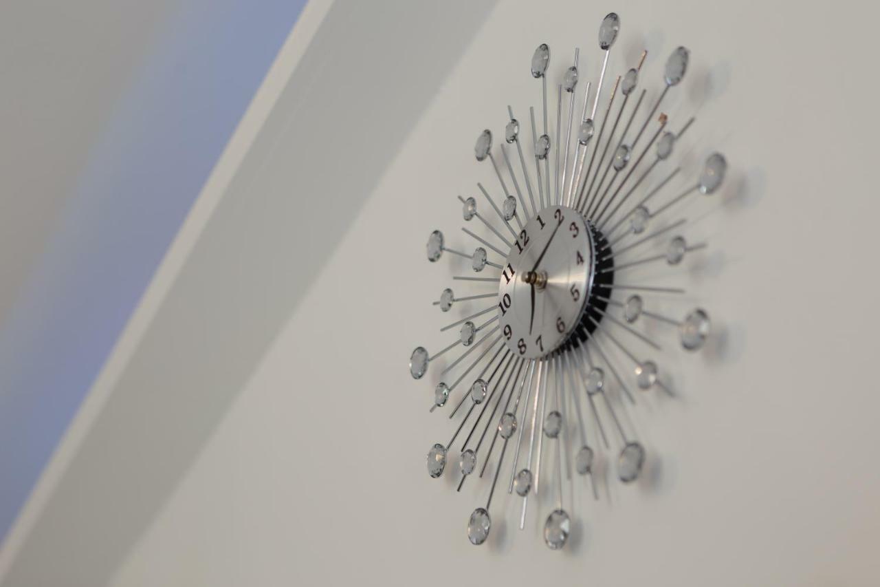 Clifton Bespoke Serviced Apartments Λιντς Εξωτερικό φωτογραφία